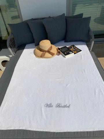 Villa Basthel Direct Aan Zee ,Verwarmd Zwembad En Sauna Barić Draga Exterior foto